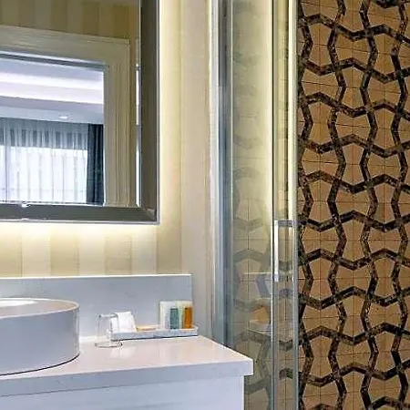Motif فندق 5*